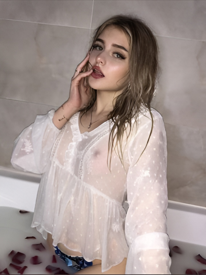 Ида привлекальеная девушка из Кулебаки цена от 5000 руб