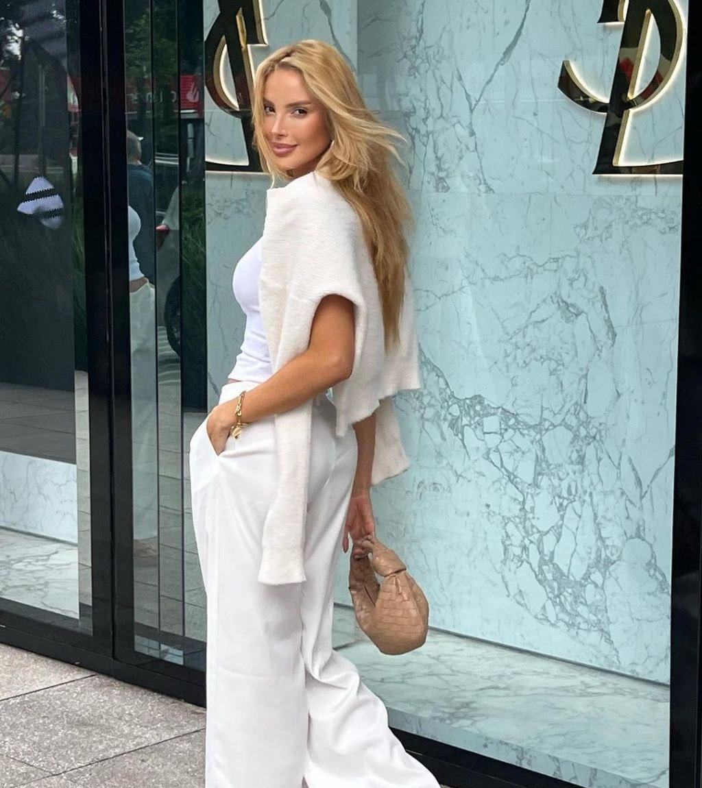 Фаина привлекальеная девушка из Кулебаки цена от 7000 руб